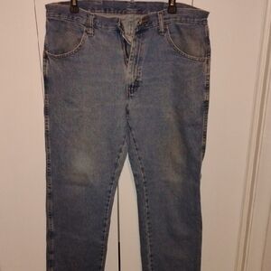 Rustler Men's Relaxed Fit Light Blue Denim Jeans